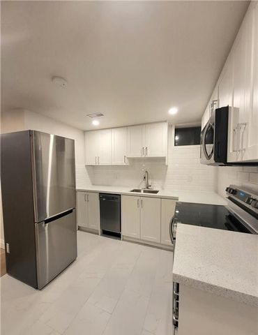 For Lease - 230 Helena Avenue Unit# Basement, Hamilton, Ontario - Photo 5