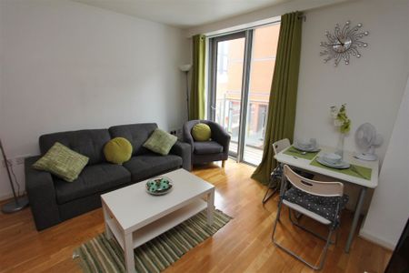 Whitehall Quay, Leeds City Centre, LS1 4BU - Photo 2