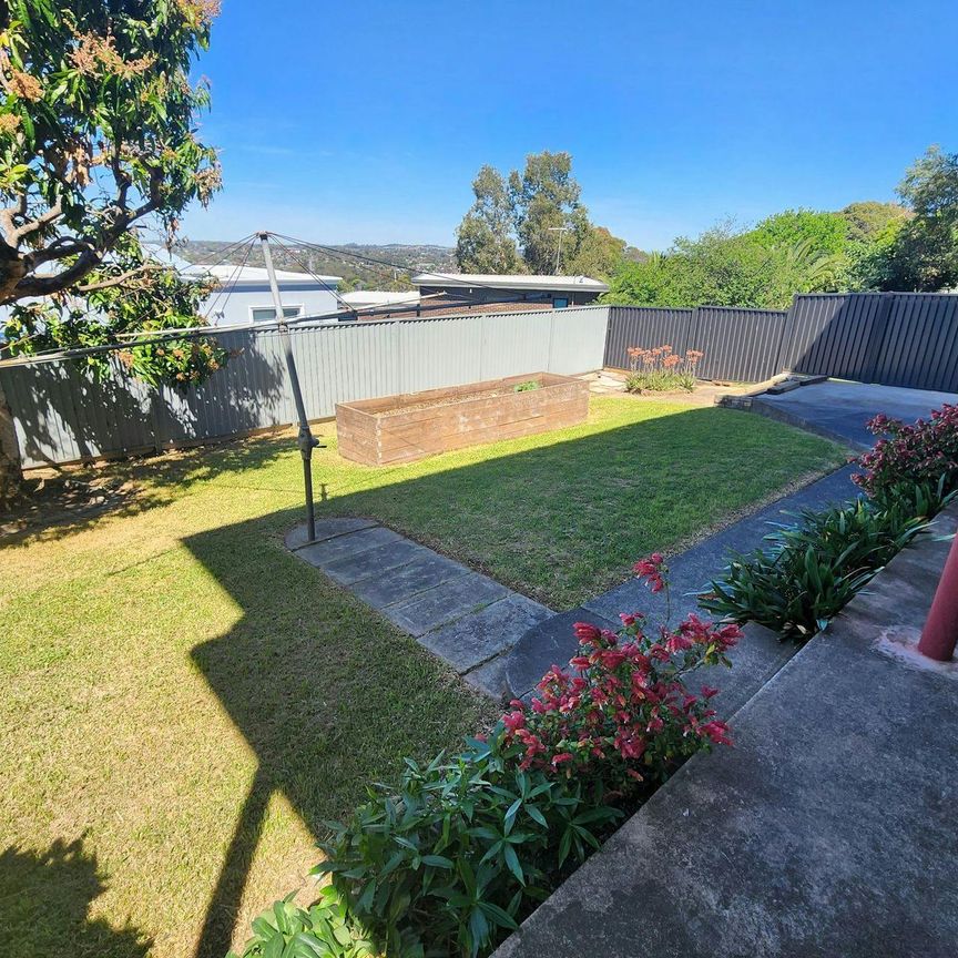 Huge Home - Perfect For Extended Family - Views As Far As The Eye Can See! - Photo 1