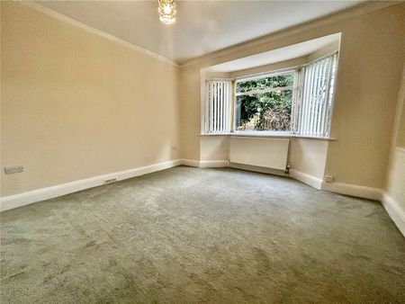 2 bedroom apartment to rent Downview Road, Worthing, BN11 - Photo 3