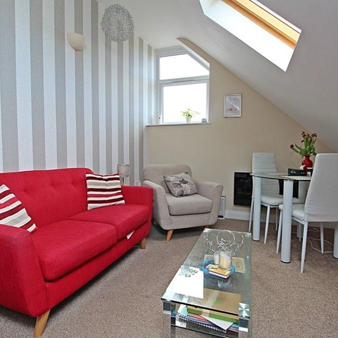 2 bedroom flat to rent - Photo 1