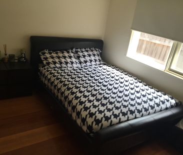 Glen Huntly - Photo 2