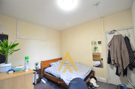 5 bedroom terraced house to rent - Photo 4