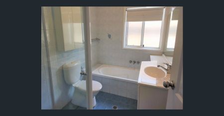 Well-Presented 3-Bedroom Home in Seven Hills! - Photo 5