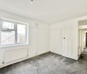 2 bed Flat Princes Street, Southend-on-Sea, SS1 - Photo 6