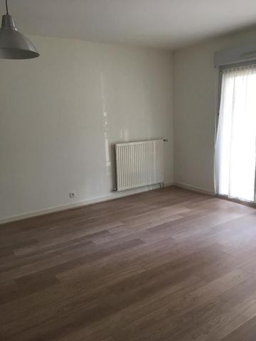 Location Appartement 1 pièce 32m² TOURS 37000 - Photo 3