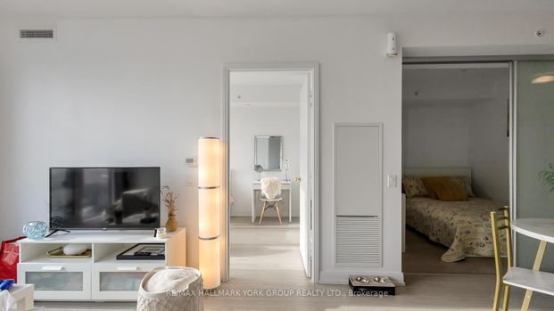 For Lease - 181 Dundas Street Unit# 5206, Toronto, Ontario - Photo 1