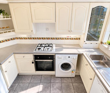 2 bedroom terraced house to rent - Photo 5