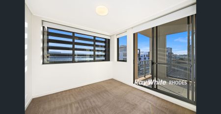 Spacious 3-Bedroom Apartment | with Abundant Natural Light - Photo 2