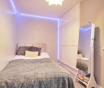 4 bedroom detached bungalow to rent - Photo 6