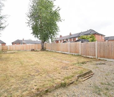 Harewood View, Pontefract - Photo 6