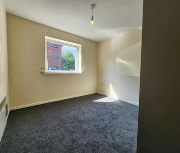 Apartment to rent on - Photo 3
