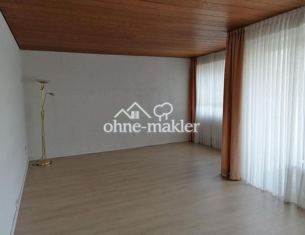 Attraktive helle 3-Zimmer Wohnung mit Balkon in der verkehrsgünstigen Lage mit Blick ins Grüne - Foto 1