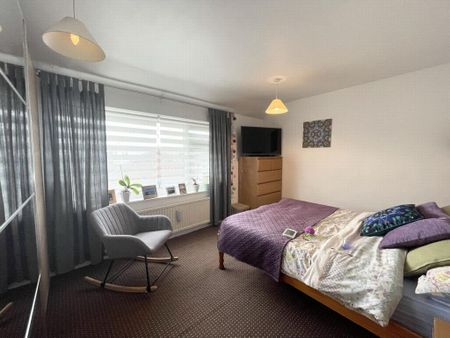 2 bedroom semi-detached house to rent - Photo 5