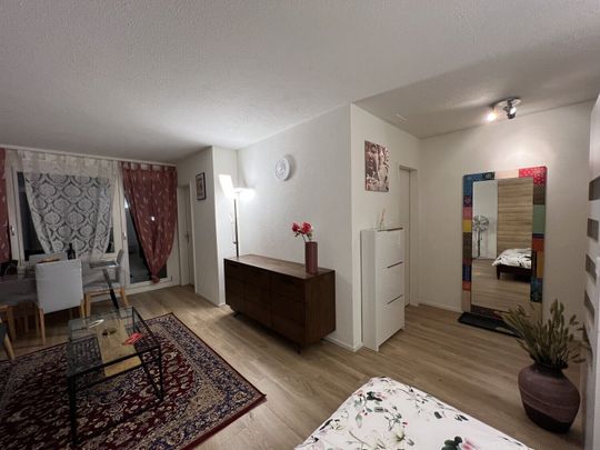 Fully furnished apartment City Connect 1,5-room apartment only 1 min from Oerlikon train station - Photo 1