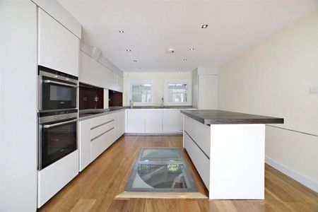 4 bedroom detached house to rent - Photo 5