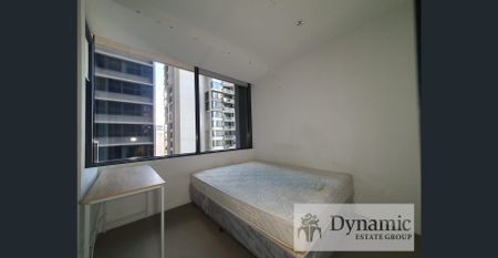 CBD Location Apartment 2 bed 1 bath Partially Furnished - Photo 3