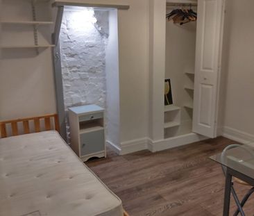 Studio Flat, Pointout Road, SO16 - Photo 4