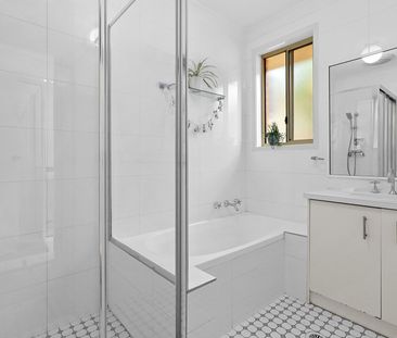 SINGLE LEVEL HOME - Photo 5