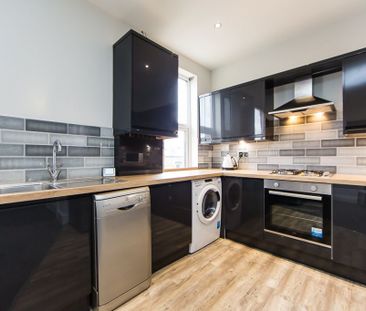 B Inglewood Terrace, Leeds - Photo 4