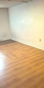3 1/2 furnished near metro station for rent - Photo 3