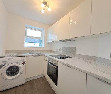 1 Laburnham Road, Maidenhead SL6, London - Photo 3