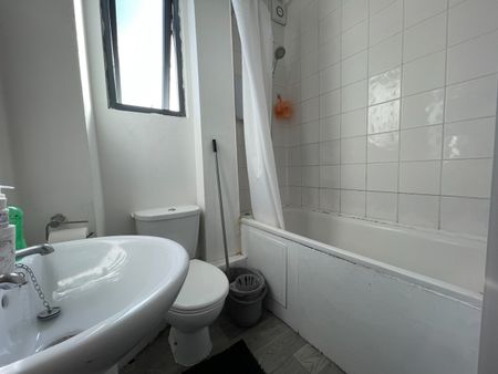 2 Bed Flat, Mede House, SO15 - Photo 5