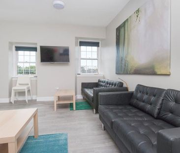 10 bedroom flat share to rent - Photo 1