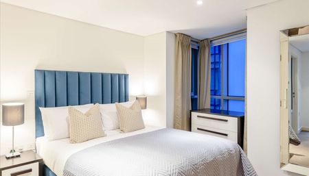 Elegant Two-Bedroom Apartment in Paddington Basin, London W2 - Photo 5