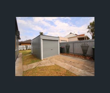 UPDATED GEELONG WEST COTTAGE - Photo 1