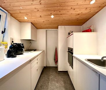 Gemeubelde rijwoning vlakbij Sint-Annarei - Photo 3