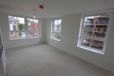 2 bedroom flat to rent - Photo 2