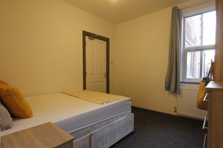 Price £4,170 pcm - Available 01/07/2026 - Furnished - Photo 5