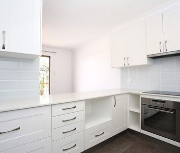 Spacious two bedroom unit with Fabulous River Views and two decks! - Photo 5