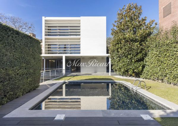 Exclusiva casa de diseño en La Bonanova