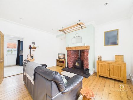 3 bedroom terraced house to rent - Photo 2