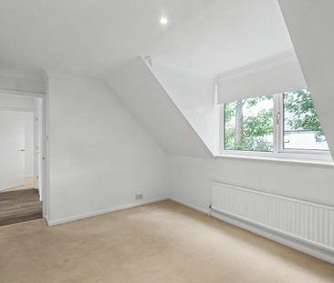 Anncott Close, Lytchett Matravers - Photo 1