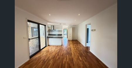 Effortless Family Living in a Peaceful Court Location - Photo 4