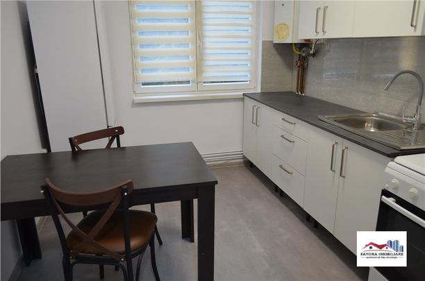 Ap. 2 Camere Mobilat si Utilat cu Parcare Privata Zona 7 Noiembrie - Photo 1