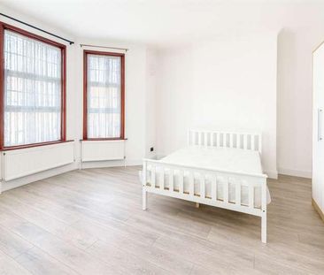 Conway Road, London, SE18 - Photo 4