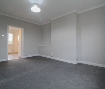 59 Alness Crescent - Photo 2