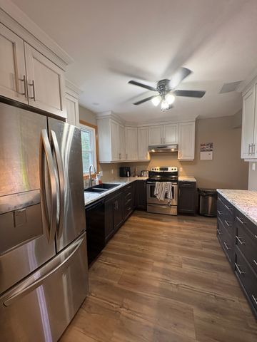 51 Guthrie Dr, Kingston, ON K7K 6K2 - Photo 3