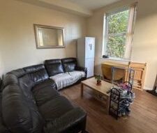 2 Broomfield View, Leeds, LS6 3DH - Photo 3