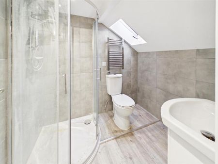 1 bedroom flat to rent - Photo 2