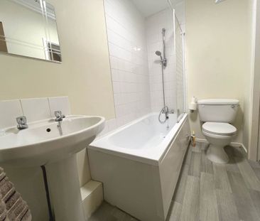 Claughton Mansions, Harcourt Road, Blackpool, FY4 3ES - Photo 2