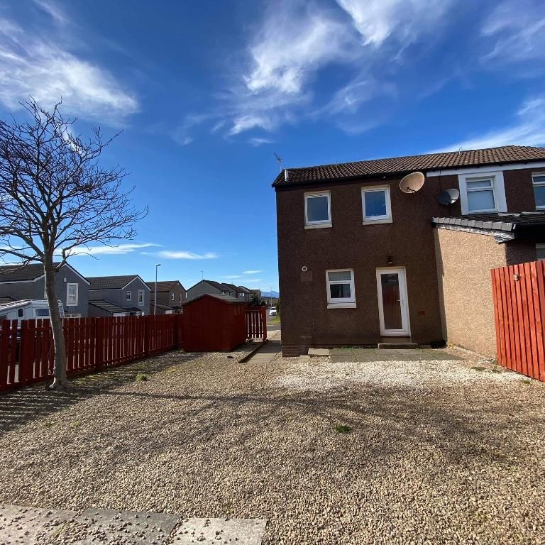 2 bedroom semi-detached house to rent - Photo 1