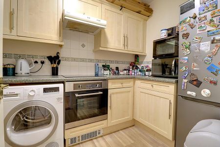 1 bedroom flat to rent - Photo 4