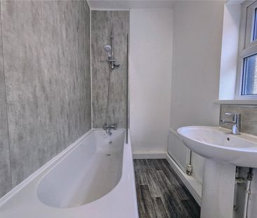 2 bed apartment to rent in Norton Road, Stockton-on-Tees, TS20 - Photo 1