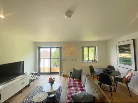 361 Hendon Way, London, NW4 - Photo 1