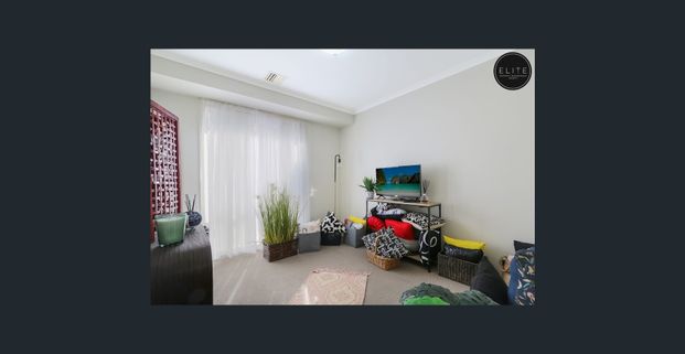 NEAT & TIDY HOME IN QUIET COURT LOCATION - Photo 1